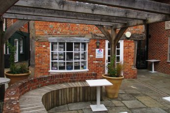 The Courtyard, Hungerford