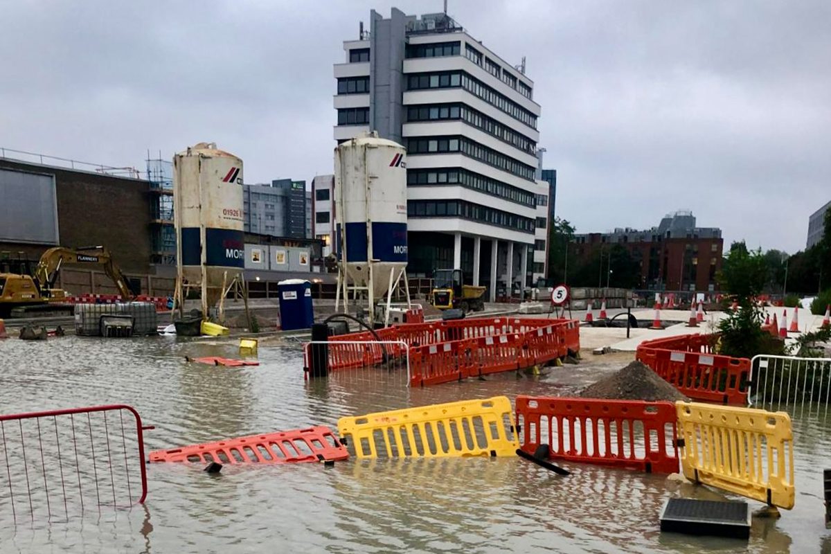 Office blocks in Swindon have unexpectedly become waterfront properties this morning (Thursday) after a water main burst.
