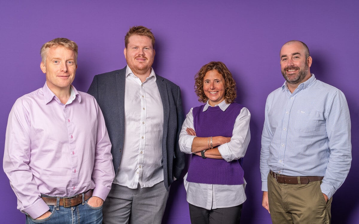 A Reading-based tech company that designs and manufactures AI-powered plug sockets which reduce electricity costs and carbon emissions in offices by up to 50 per cent has secured a £4 million investment.