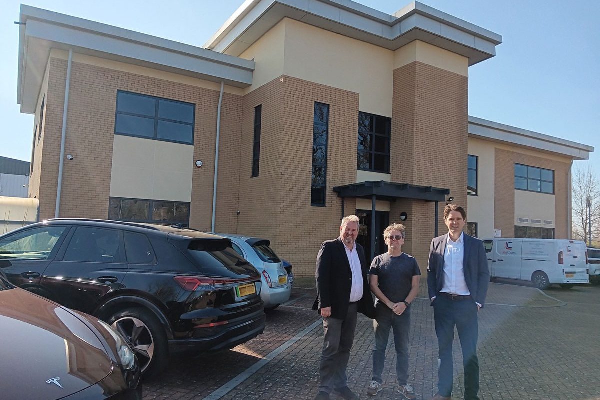 Weight loss services supplier CheqUp has moved into the recently-refurbished Turnpike House in Chippenham.