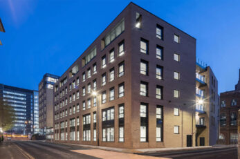 A global architecture, engineering and consultancy company has increased its footprint in Bristol’s city centre after completing a deal supported by global real estate firms JLL and Knight Frank.