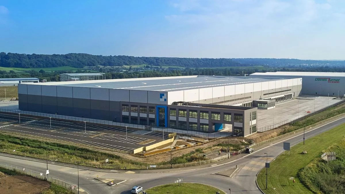Supermarket Waitrose has announced that its first distribution centre in the South West will create over 550 new jobs in the region.