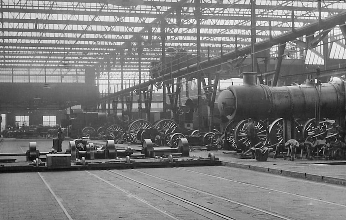 A series of events is being held to mark the 40th anniversary of the closure of Swindon's Railway Works.