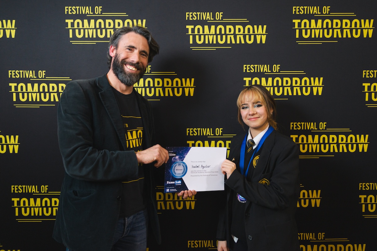 A Swindon teenager has won a science competition with a talk on the neuroscience of déjà vu.