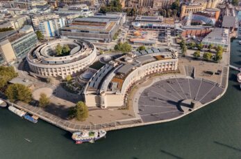 The redevelopment of an iconic waterfront property in Bristol has secured planning permission, with proposals including 197,000 sq ft of workspace and restaurants.