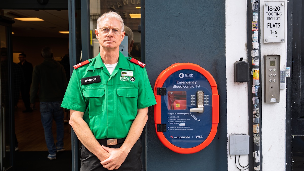 Swindon-headquartered building society Nationwide is installing life-saving defibrillators and bleed control kits across its 605 branches, while rolling out life-saving first aid sessions in Britain’s local communities.