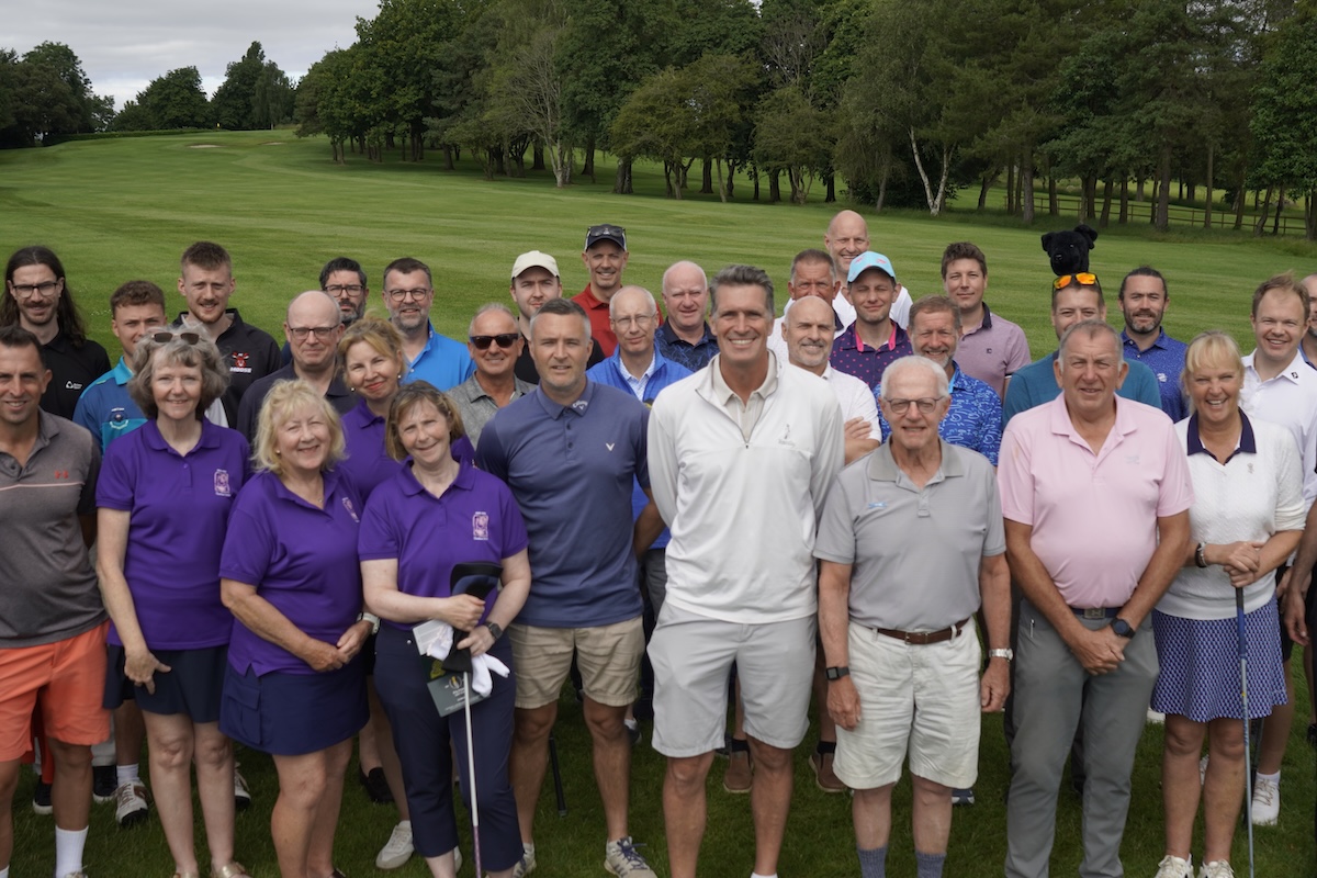 An Olympics rowing legend teamed up with West Country business professionals to ensure a fundraising drive for a sports charity in Bristol was oar-some.