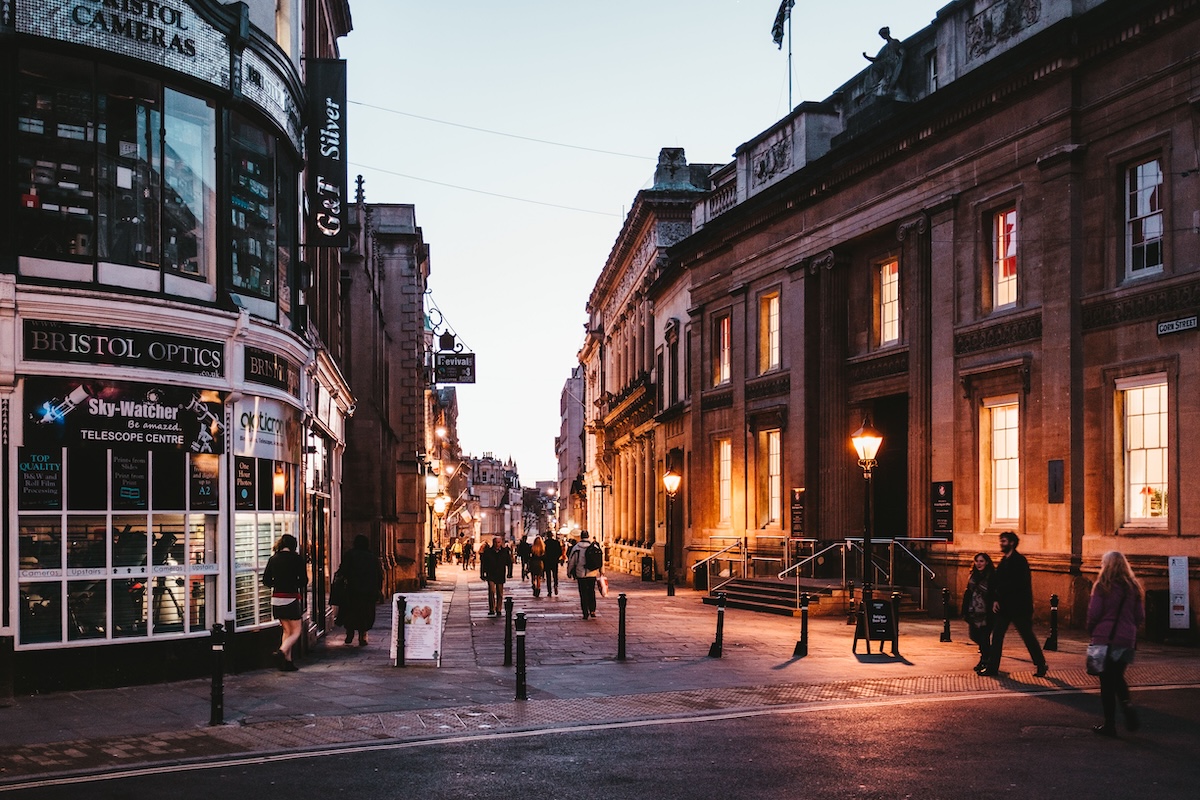 Business confidence in the South West fell 30 points during September to 25 per cent, according to the latest Business Barometer from Lloyds.