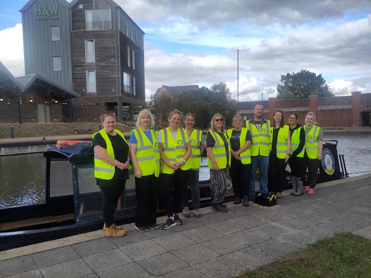Ten employees from Swindon-based UK Shared Business Services have spent a day volunteering with the Wiltshire & Berks Canal Trust in Swindon, helping with vital conservation work along the historic waterway.